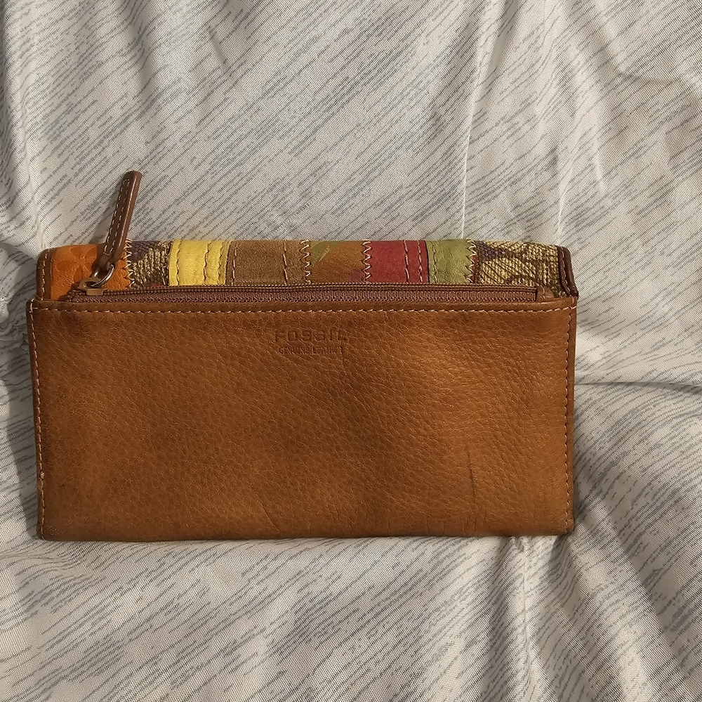 Fossil wallet